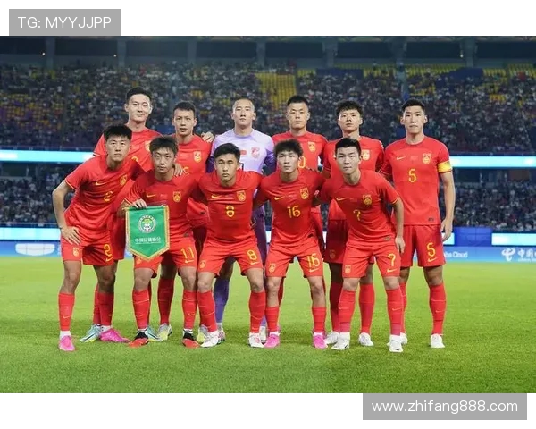 中国男足与印度队对决球票热销引发球迷关注与期待